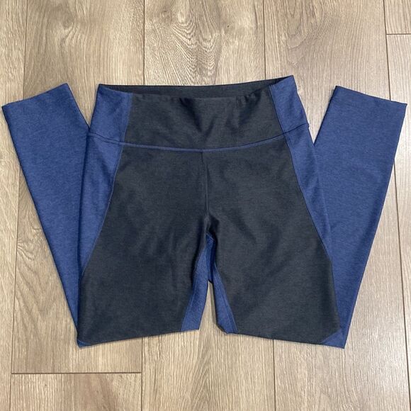Outdoor Voices Color Block Blue Gray High Rise 7/8 Leggings Size Small - Picture 2 of 11